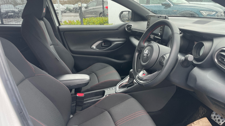 Toyota Yaris 1.5 Hybrid GR Sport 5dr CVT Hybrid Hatchback